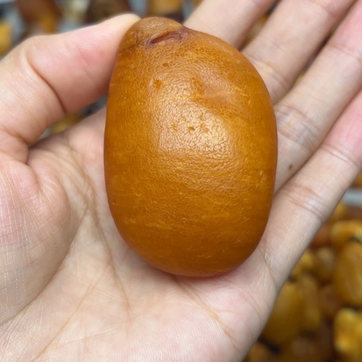琥珀未镶嵌裸石天然蜜蜡