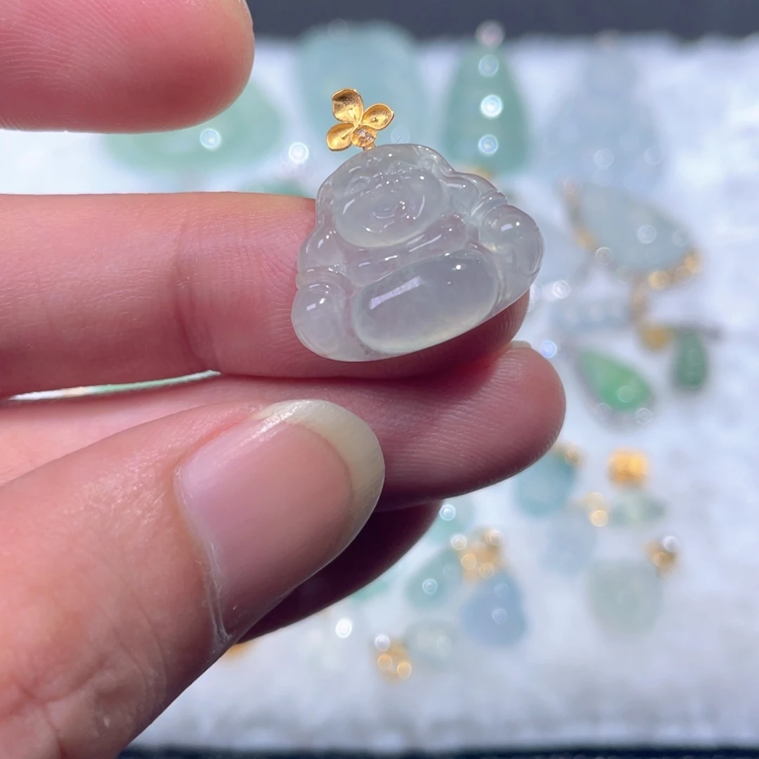 颈饰18K金镶嵌翡翠翡翠