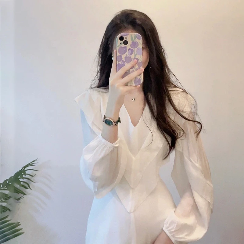 法式温柔风仙女别致小众设计白色初恋长裙气质显瘦v领连衣裙春秋