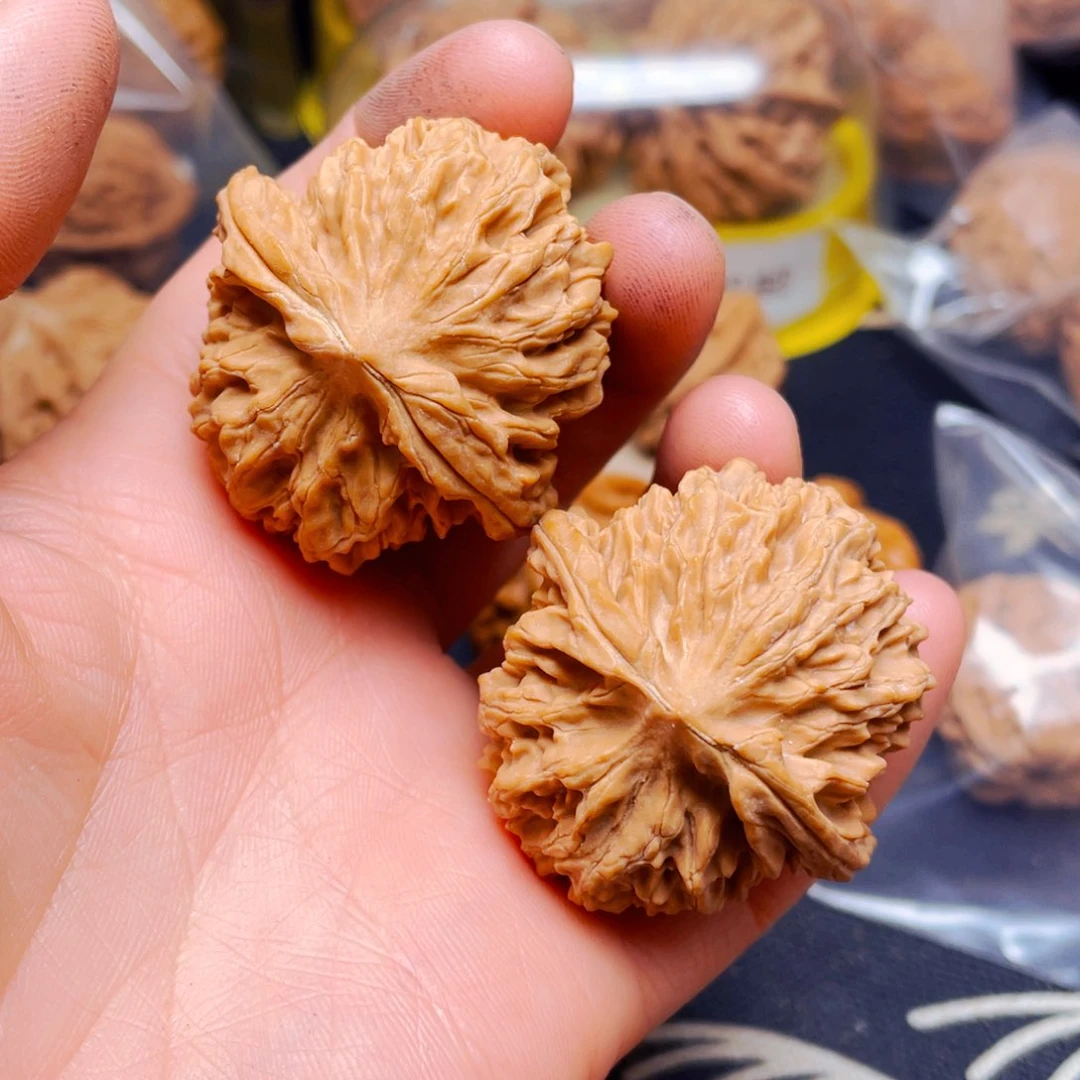 吊坠文玩核桃皇冠元宝