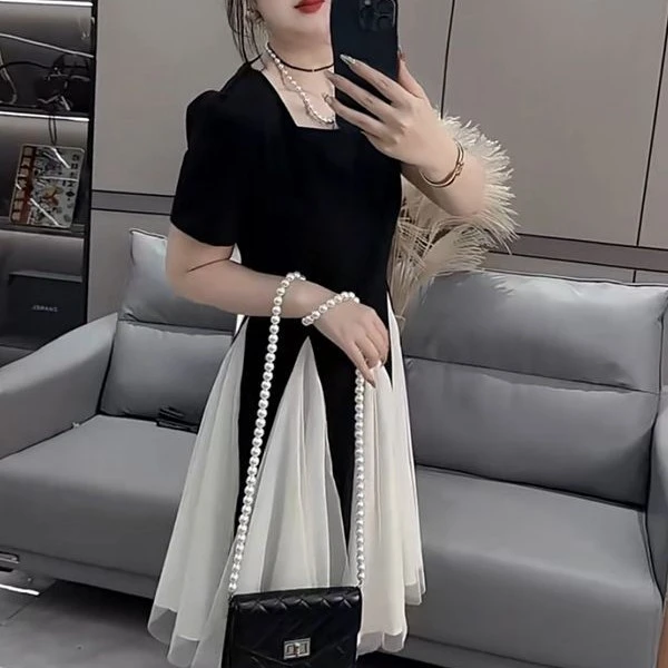 2025夏季新款气质网纱拼接收腰修身显瘦方口领爆款泡泡袖连衣裙女