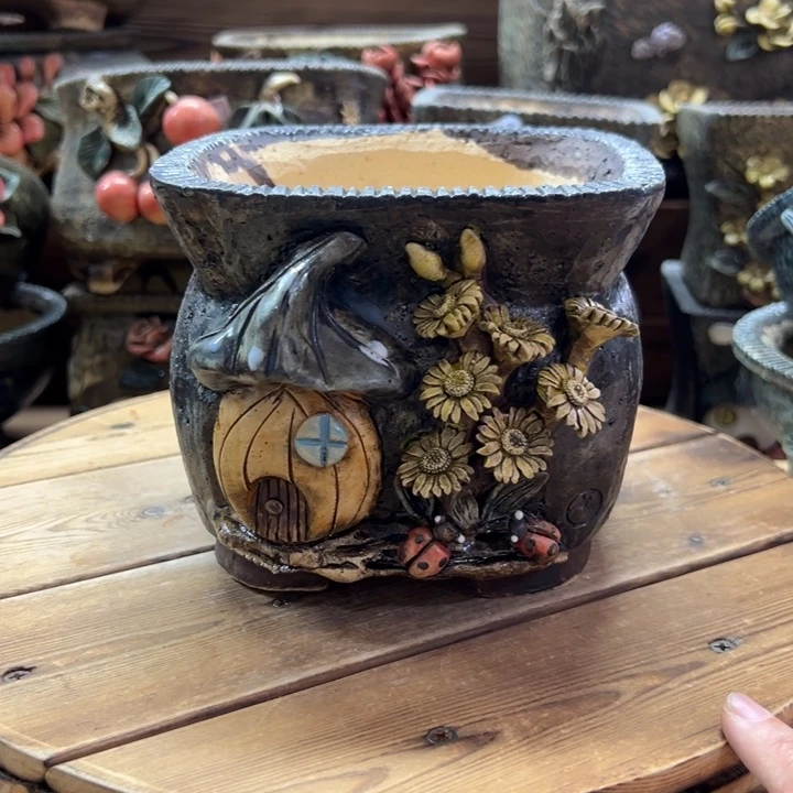 青藤多肉花盆百搭