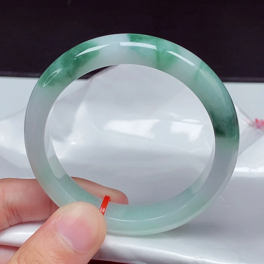 翡翠未镶嵌手镯55圈口