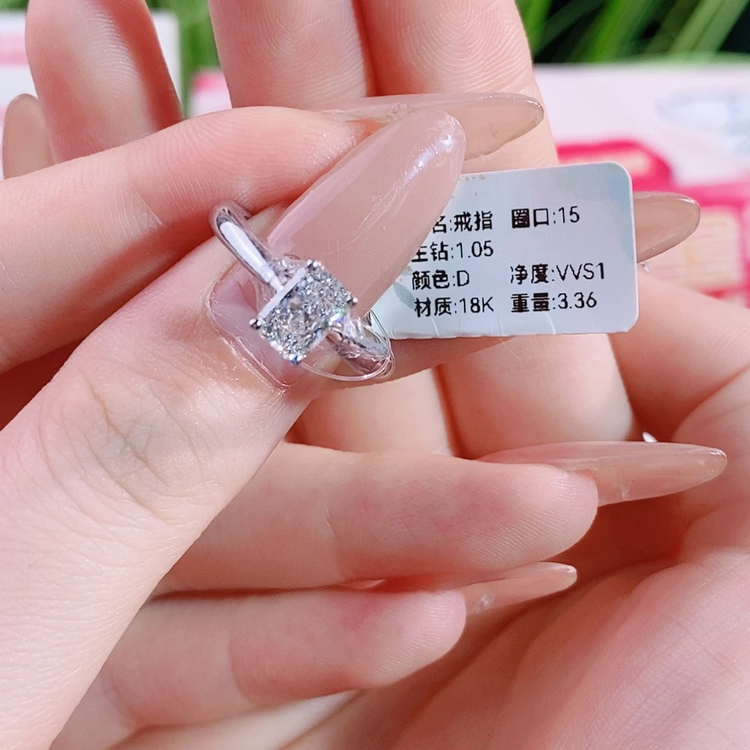 实验室培育钻石18K金镶嵌
