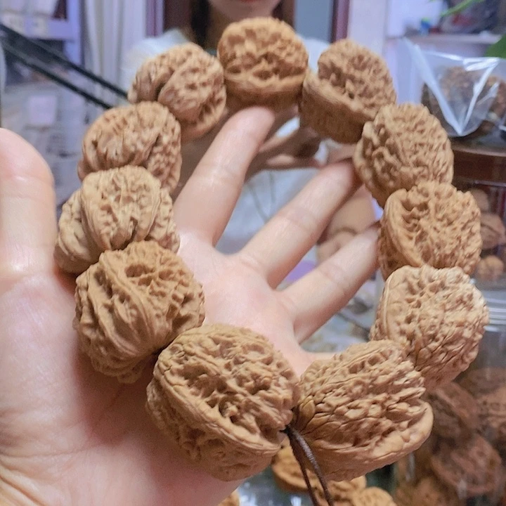 【闪购商品】文玩核桃把件36暴雪手持