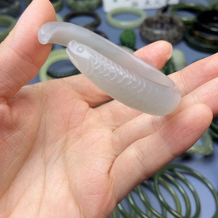 和田玉（青白玉）未镶嵌手镯61mm鱼镯