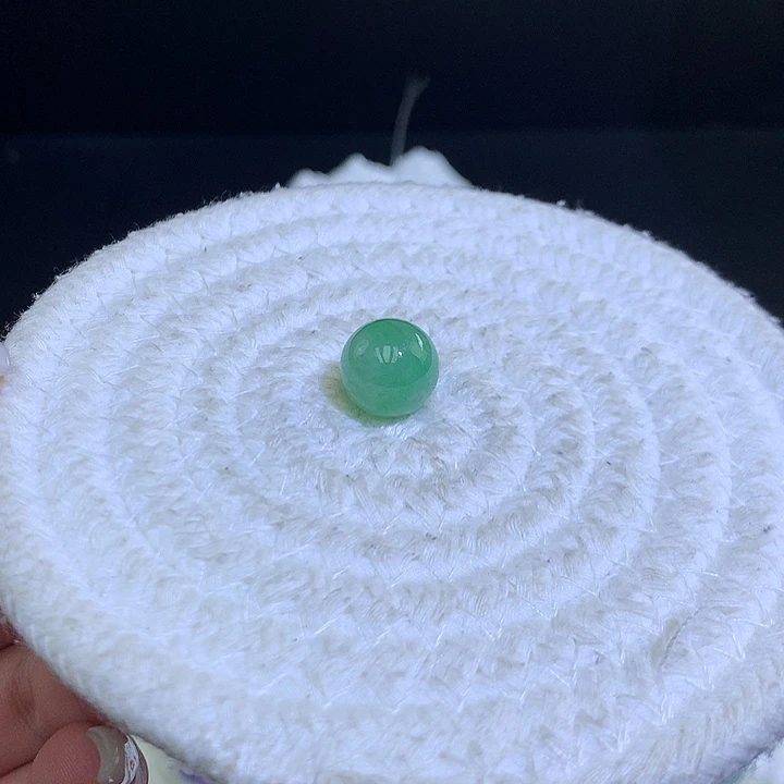 翡翠散珠天然缅甸翡翠单珠卡12.8