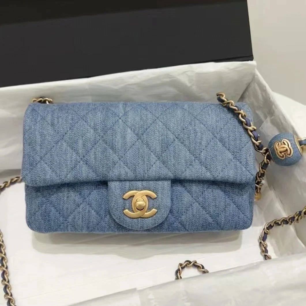 未使用 Chanel/香奈儿 牛仔金球CF mini 芯片款 可调节斜挎包