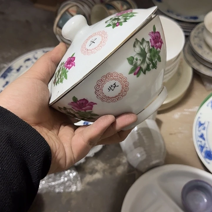 茶盏陶瓷盘子啥都有