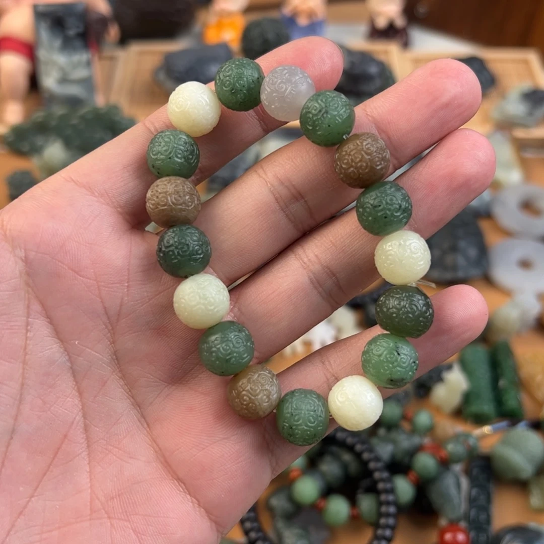 和田玉颈饰未镶嵌海***儿