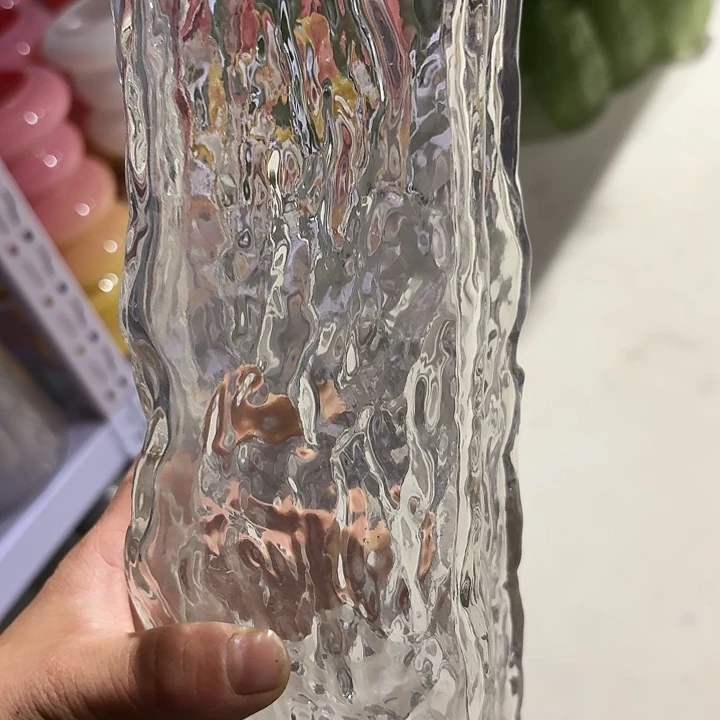 高度22厘米水晶花瓶