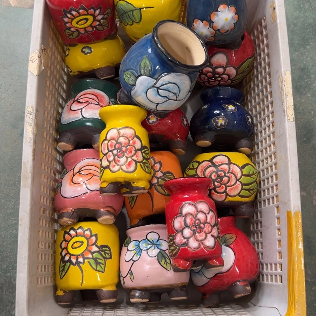1786 花盆，拍满20发货，退款拉黑