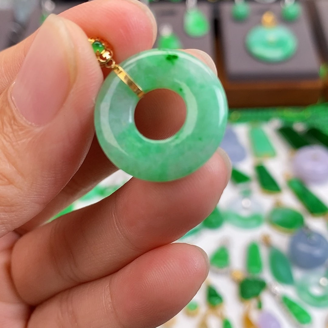 吊坠(不含链)18K金镶嵌翡翠