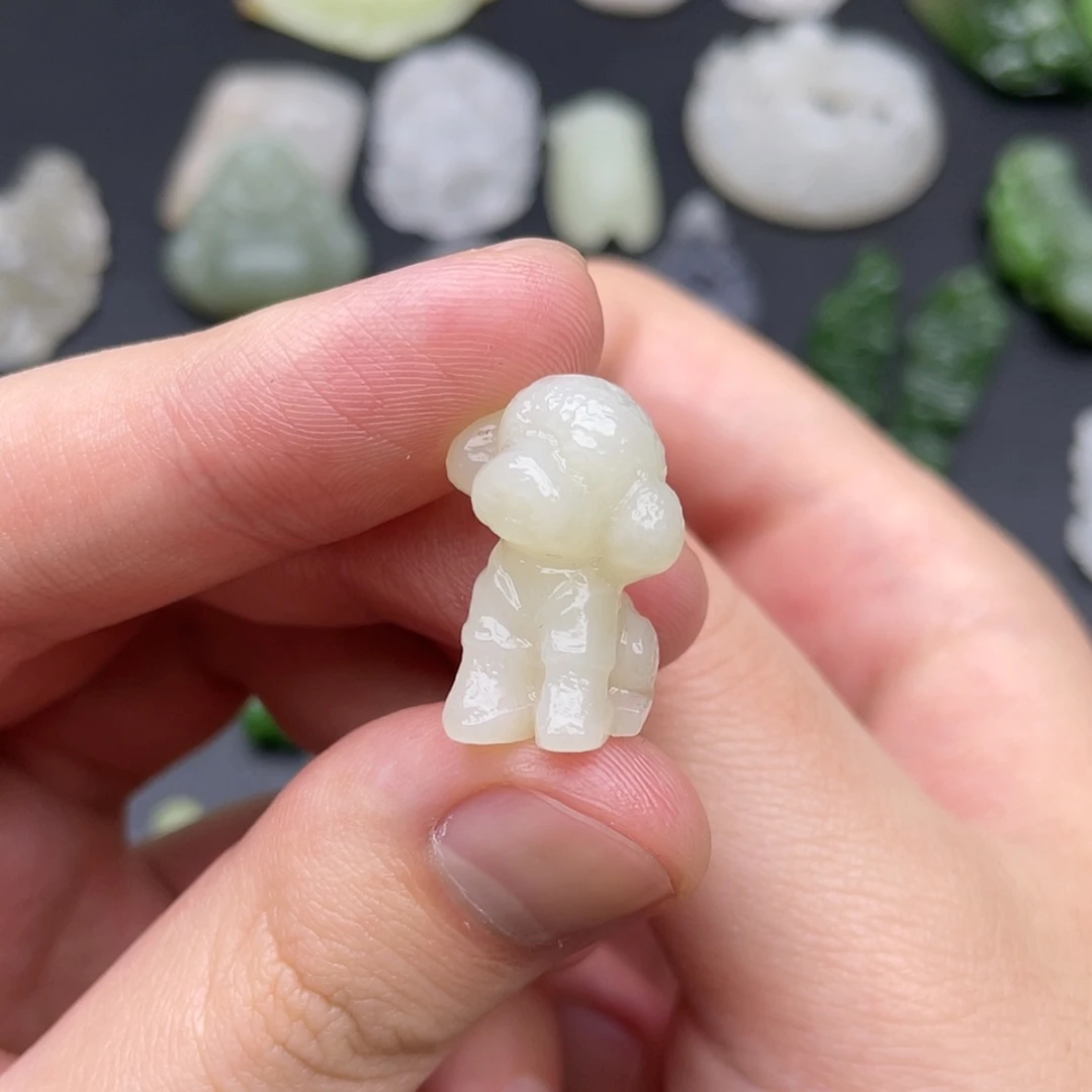 【闪购商品】颈饰未镶嵌和田玉