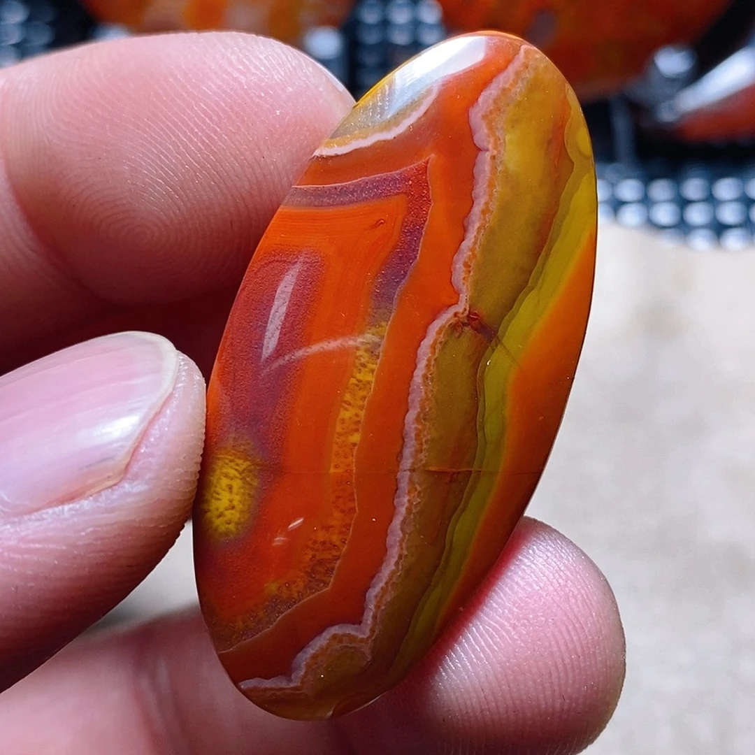 玛瑙/玉髓颈饰未镶嵌挑*僧