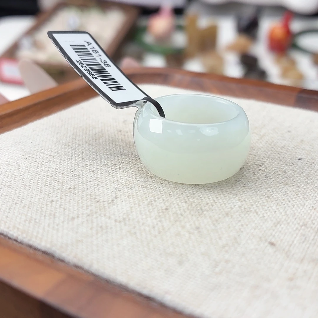 和田玉未镶嵌戒指c19冰透墩墩16.5不退换