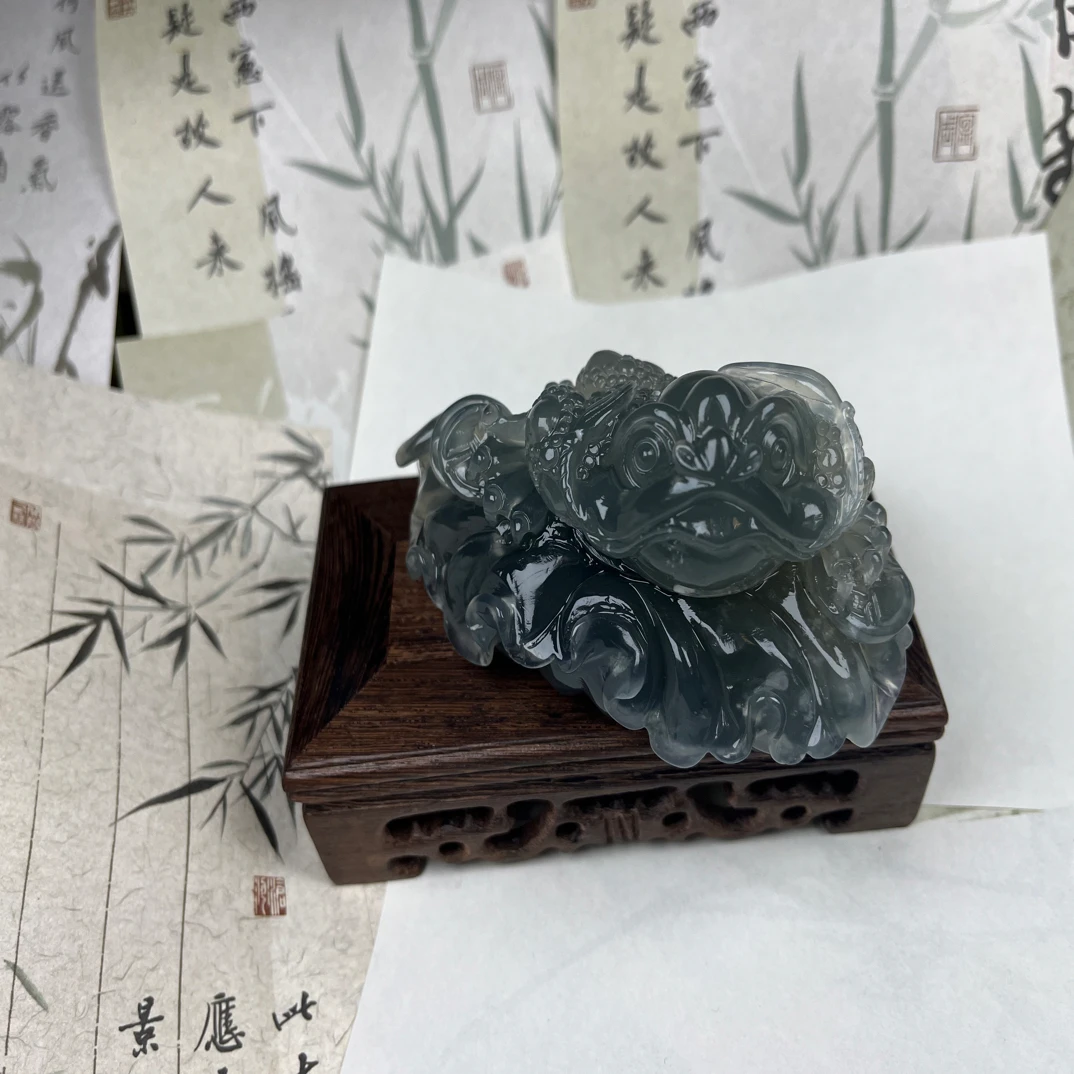 精品天然岫玉手把件
