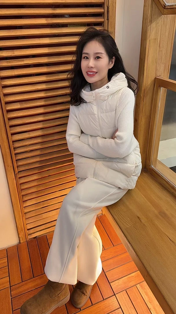 MissHuo  针织拼接袖连帽羽绒服 白色A 098