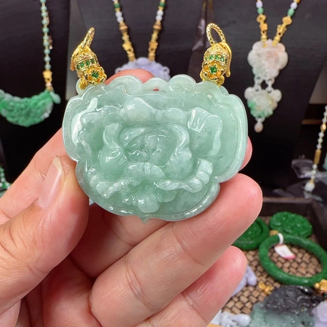 翡翠颈饰未镶嵌仿古