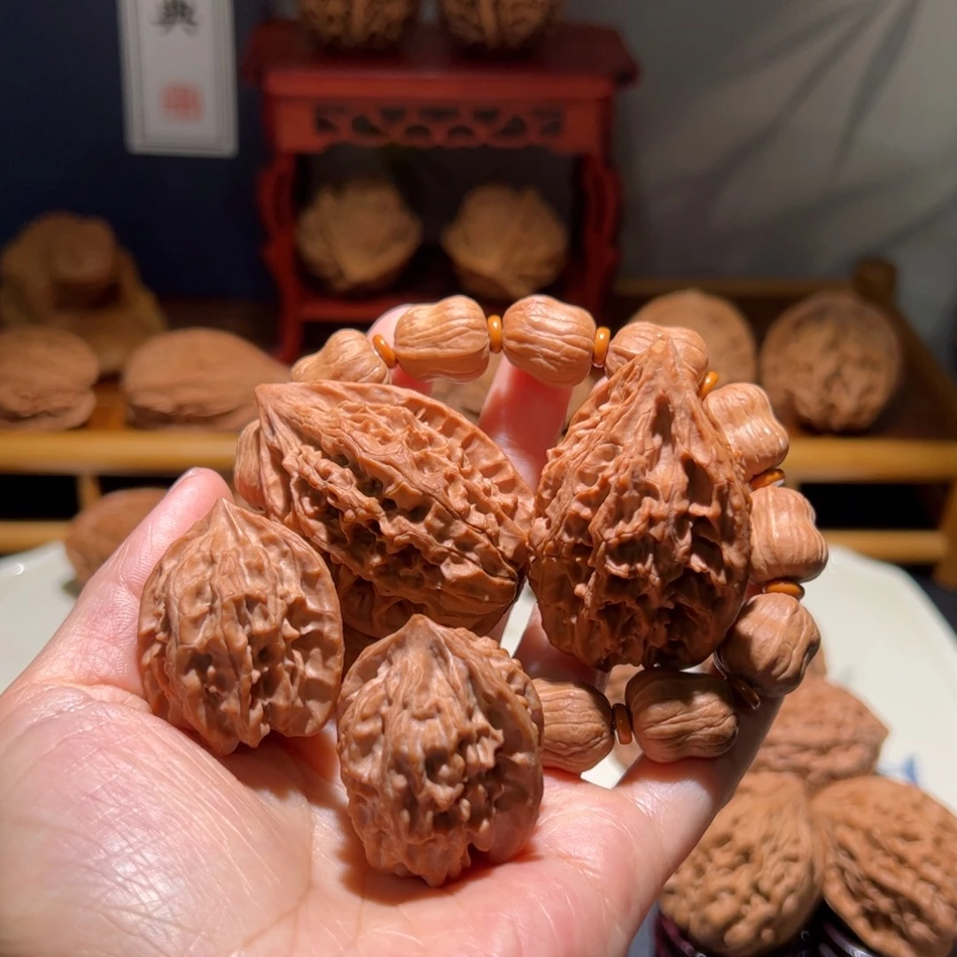 小***三文玩核桃把件凌霄金毛，手串福利