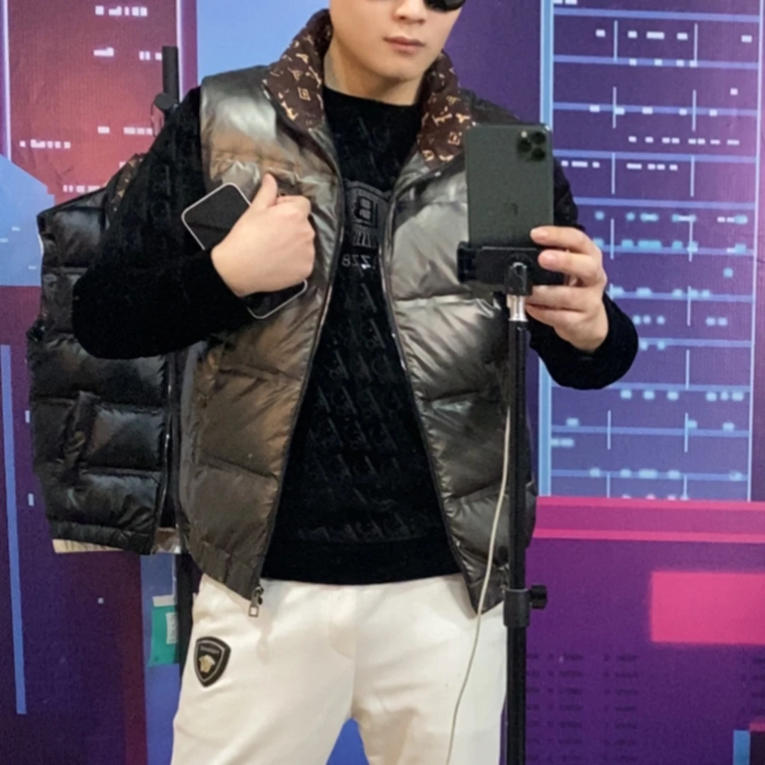 2025男士时尚潮流百搭休闲轻奢经典高品质徽章秋冬季马甲