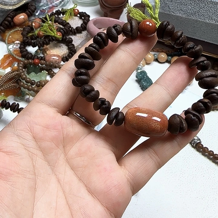 j***玲未镶嵌手链石英质玉