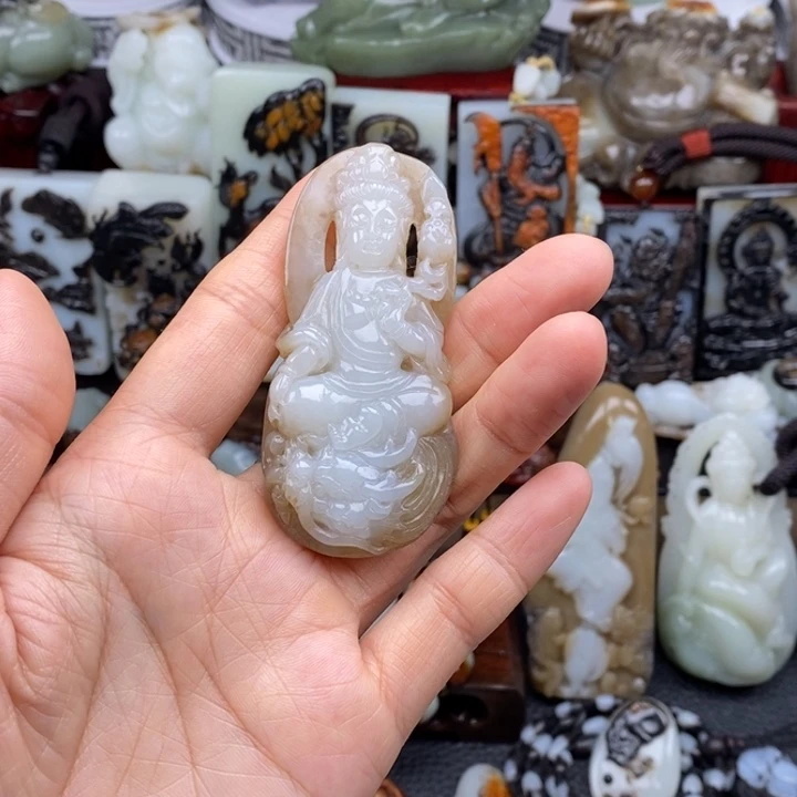 和田玉未镶嵌颈饰