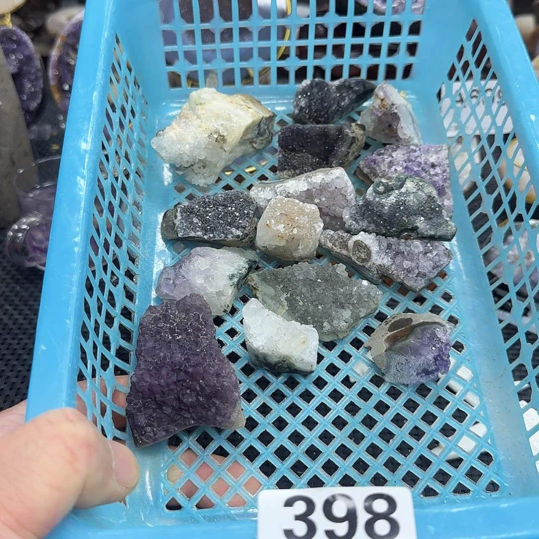 未镶嵌水晶大型摆件（非配饰）
