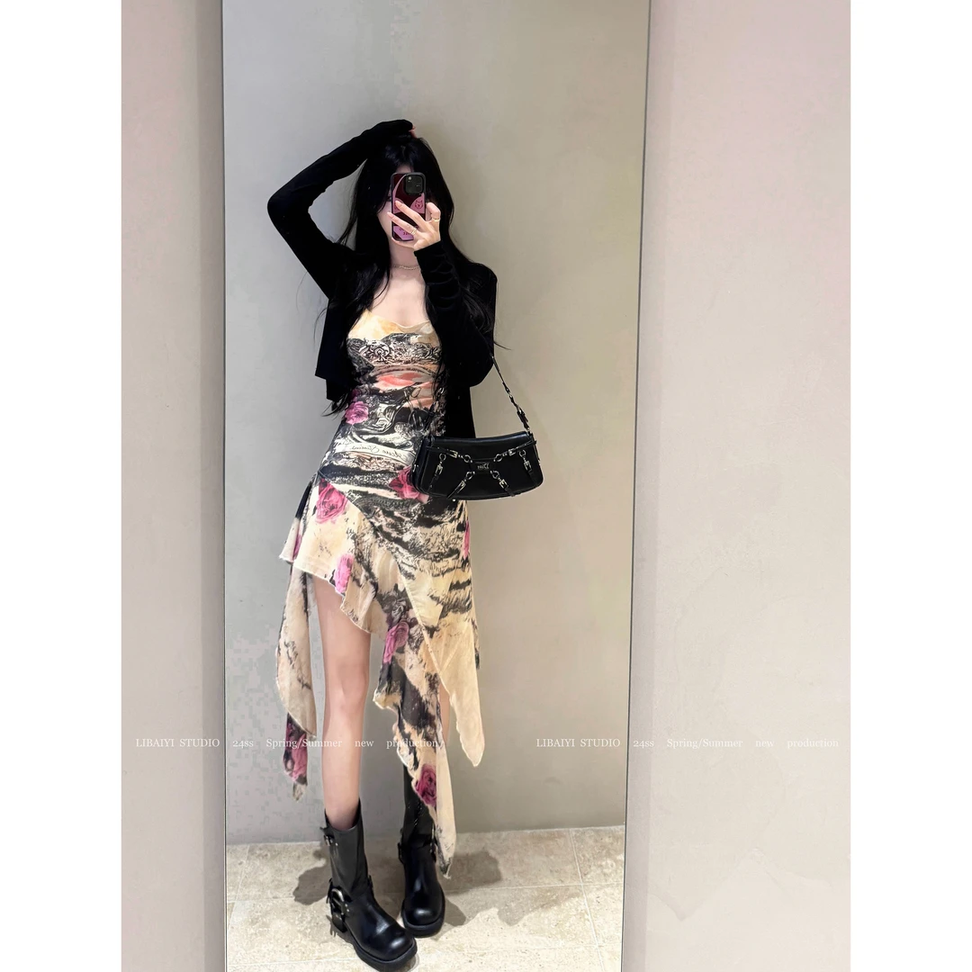 LIBAIYI 卡普里仲夏/小众设计感露背不规则裙摆碎花吊带裙 1621