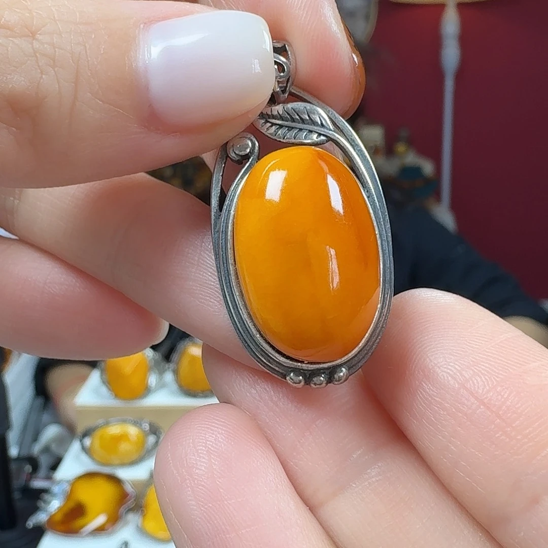 蜜蜡吊坠(不含链)银S925镶嵌吊坠