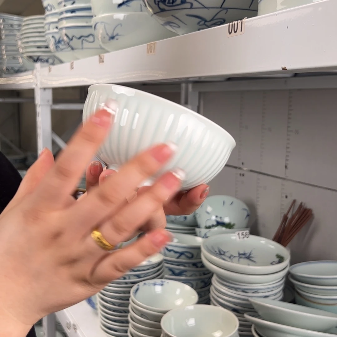 碗微瑕手绘画鱼5寸外纹碗（单只装）