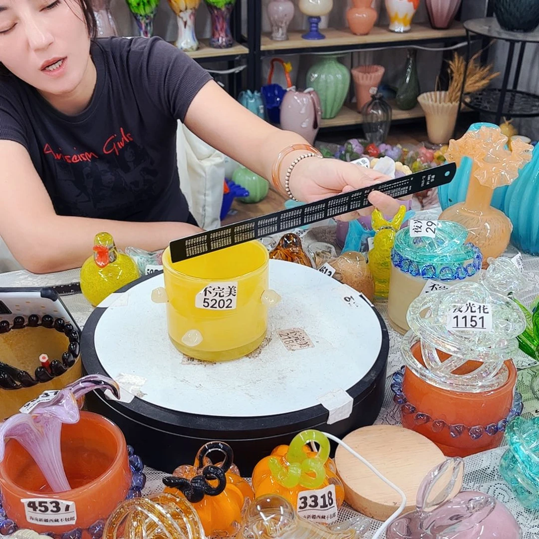 5202 家悦琉璃工艺品不完美