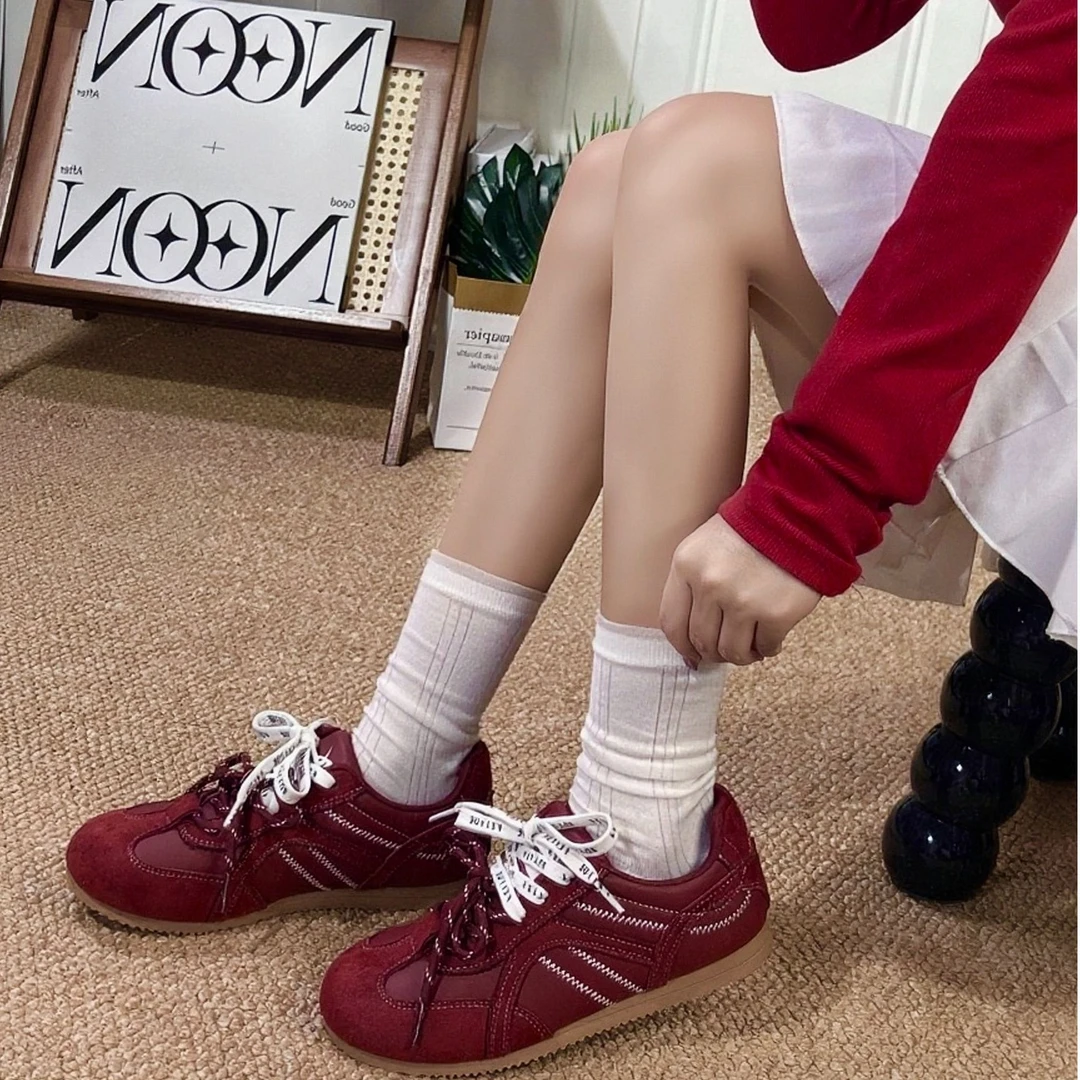 飞跃2025秋冬新款小众设计平底大头女德训鞋爆款休闲时尚面包鞋