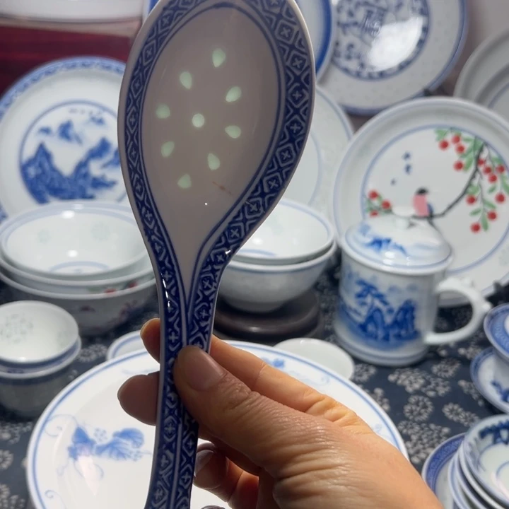 陶瓷青花玲珑大汤勺满花