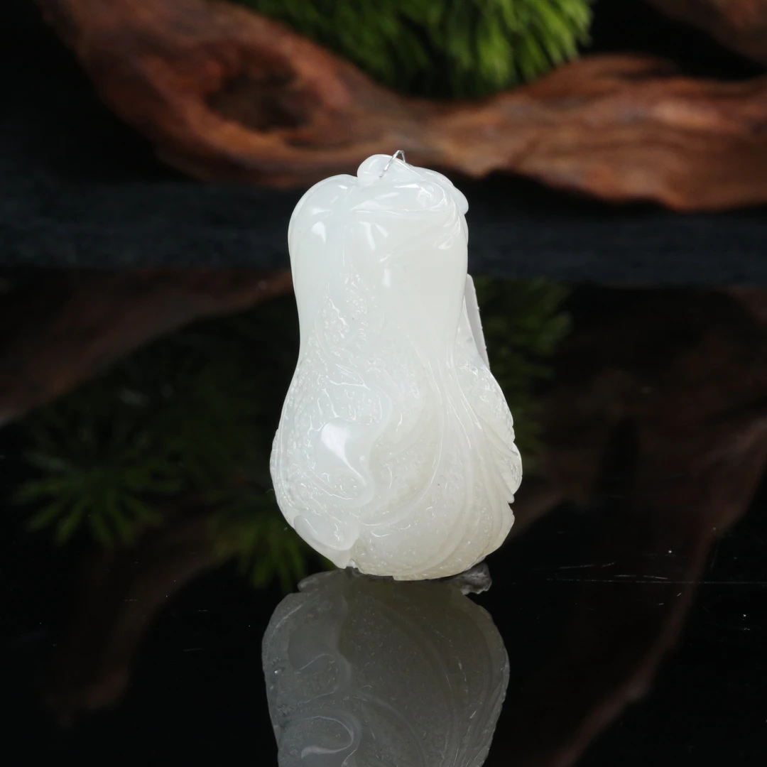 8和田玉羊脂白白菜吊坠/800021北京中保拍卖