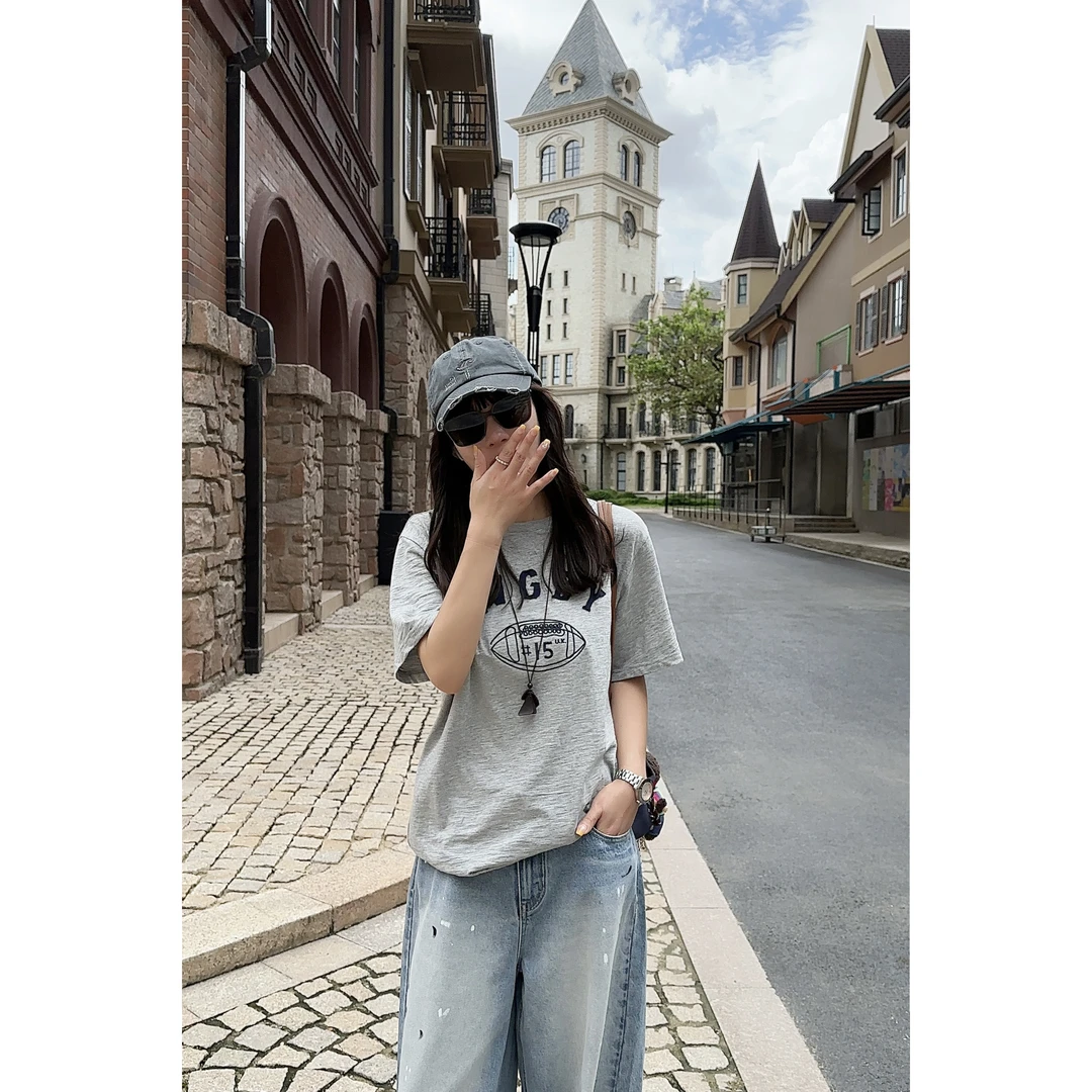Nana 夏季减龄宽松型休闲风设计感刺绣字母圆领宽松T恤