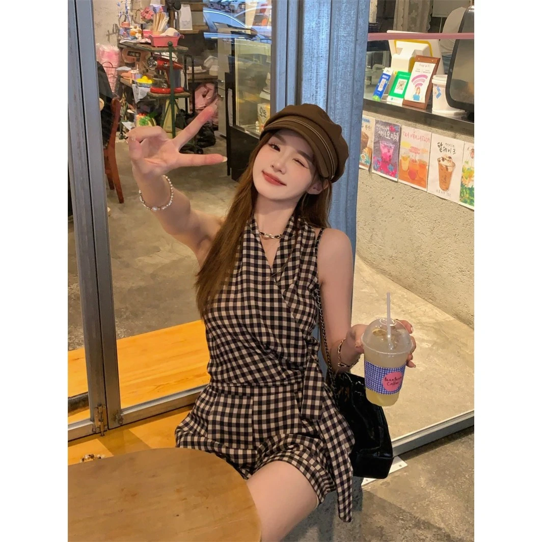格子无袖挂脖吊带短裤辣妹休闲两件套装女夏显瘦气质穿搭配一整套