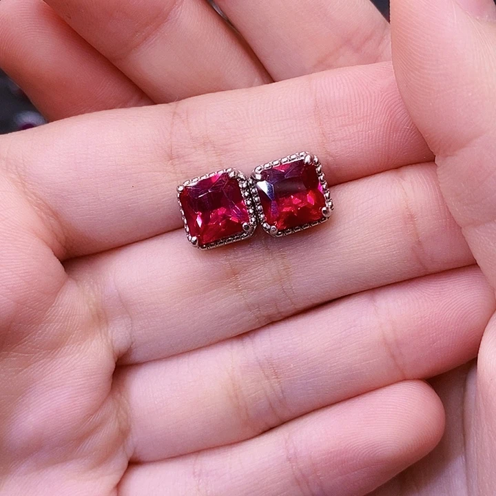 红宝石银S925镶嵌耳饰