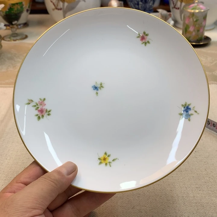 紫砂金瓷阁精品瓷器店