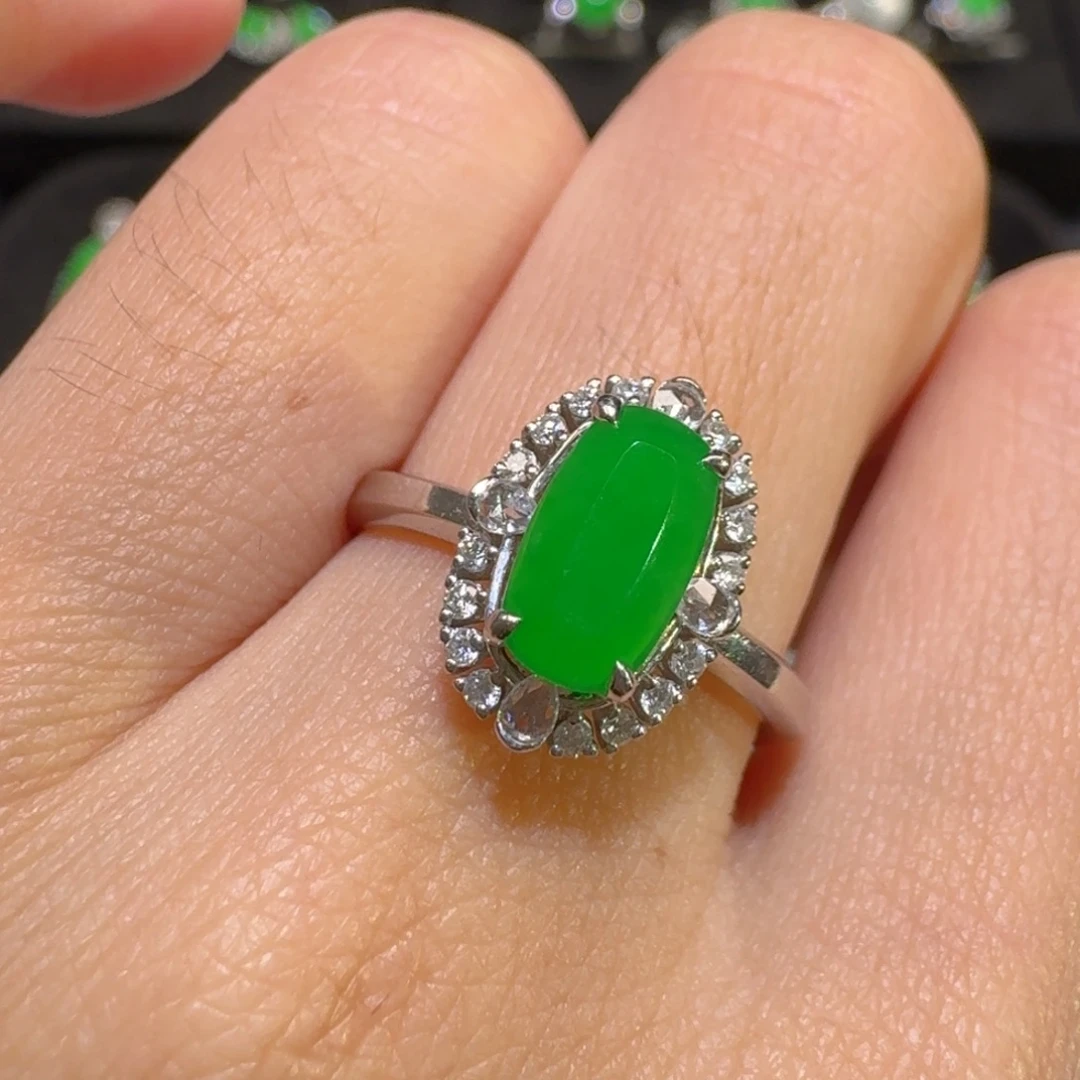 翡翠18K金镶嵌戒指收到货48小时鉴赏期