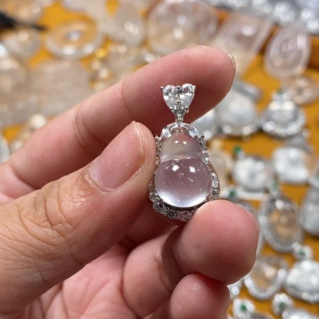 石英质玉银S925镶嵌颈饰葫芦