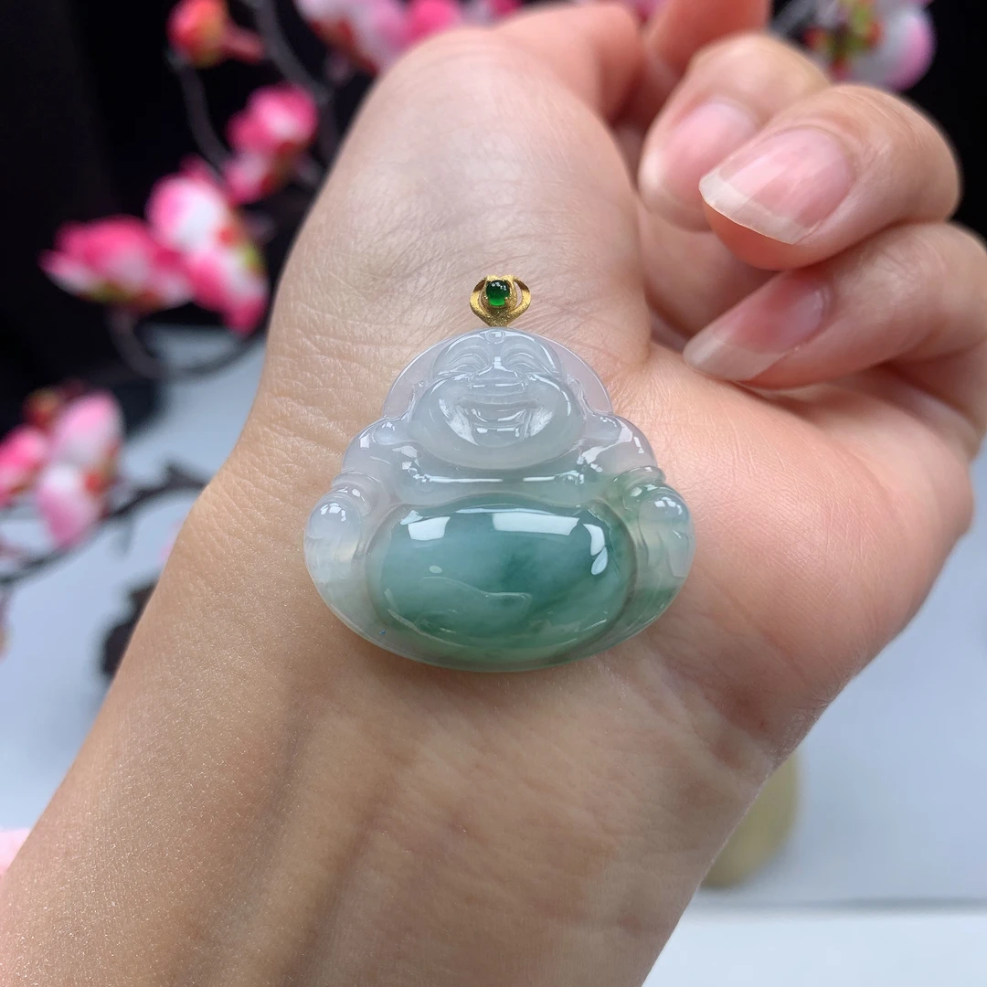 缅甸天然翡翠A货18K金镶嵌起胶冰飘绿佛公吊坠尺寸：29.5*28.1*5.4