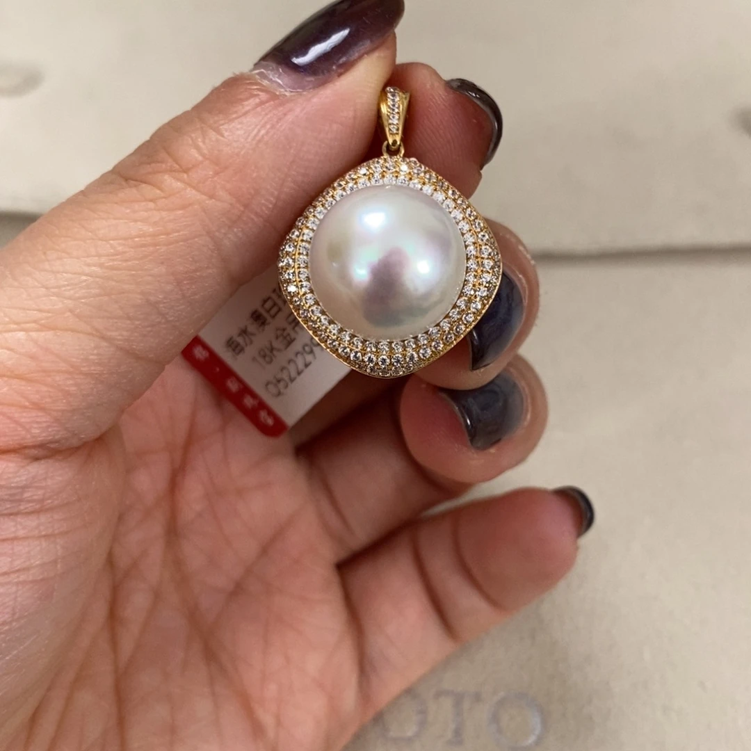 颈饰海水珍珠18K金镶嵌