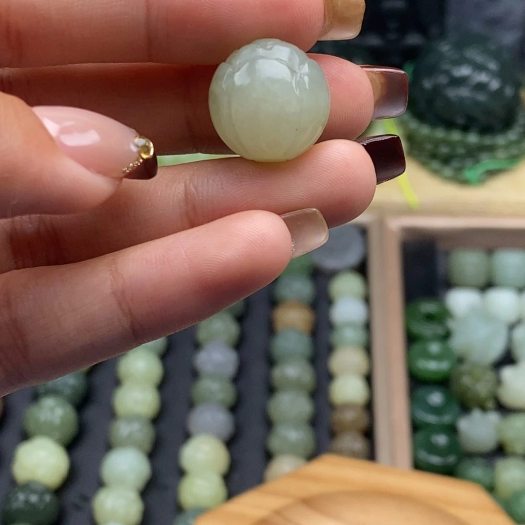 未镶嵌和田玉珠宝半成品