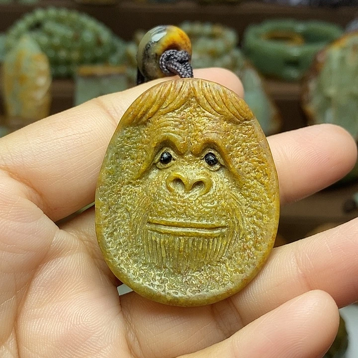 涔***洋岫岩河磨玉（透闪石质玉）未镶嵌颈饰