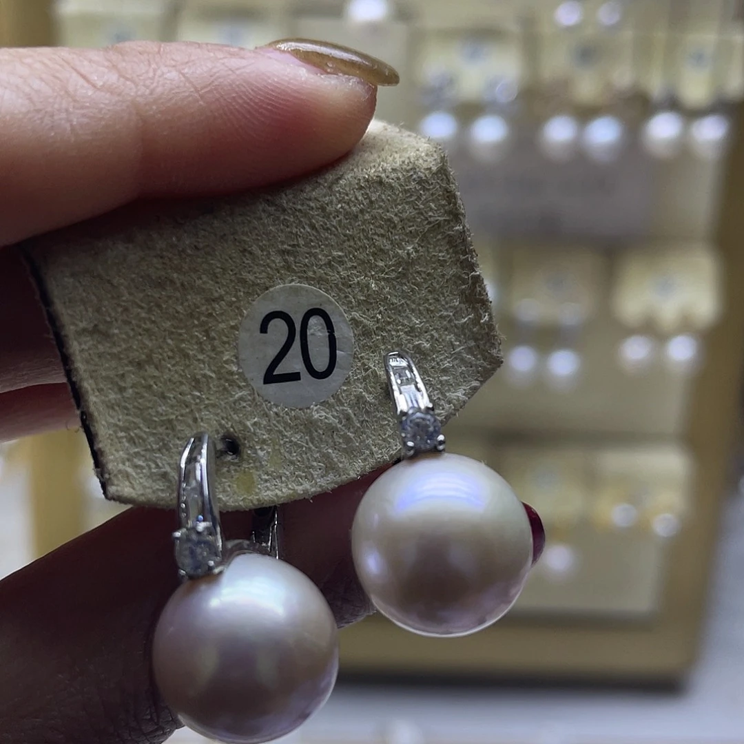 银S925镶嵌淡水珍珠耳饰