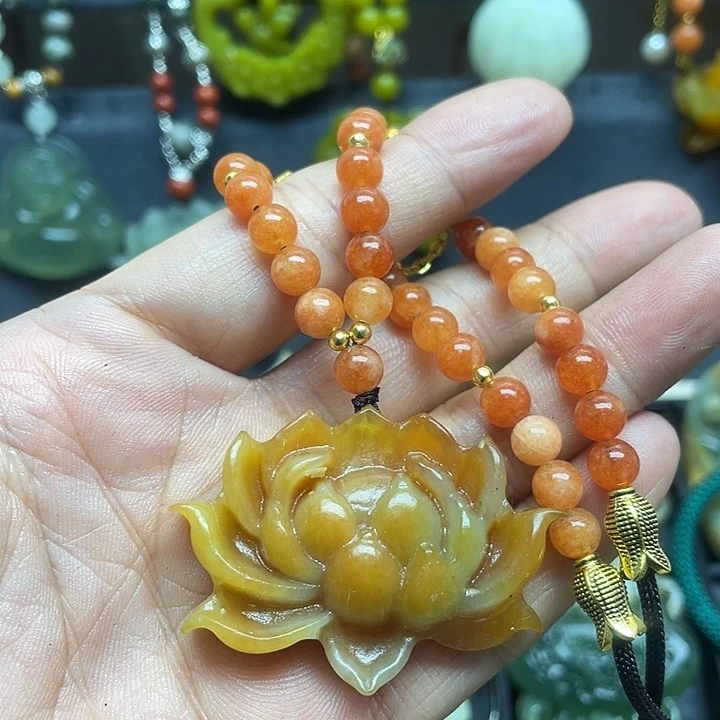 未镶嵌蛇纹石玉颈饰