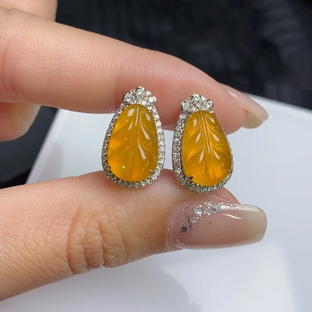 18K金镶嵌翡翠耳饰冰黄翡叶子