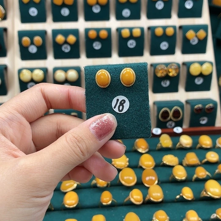 琥珀银S925镶嵌耳饰