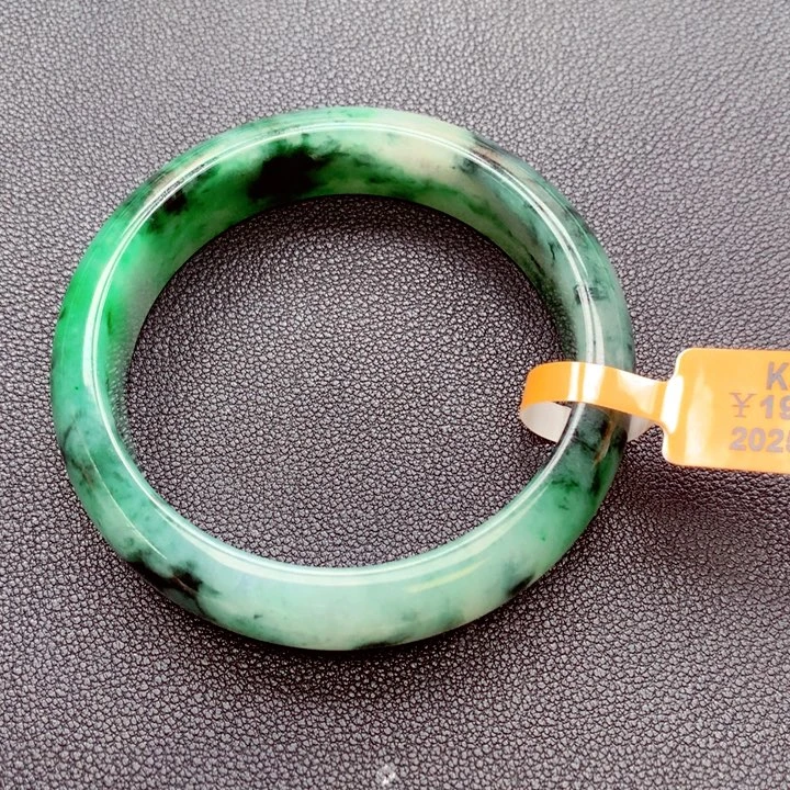 陌***.未镶嵌手镯翡翠翡翠